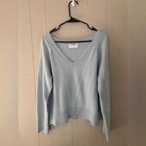 OLD NAVY light blue V-neck sweater Size M
